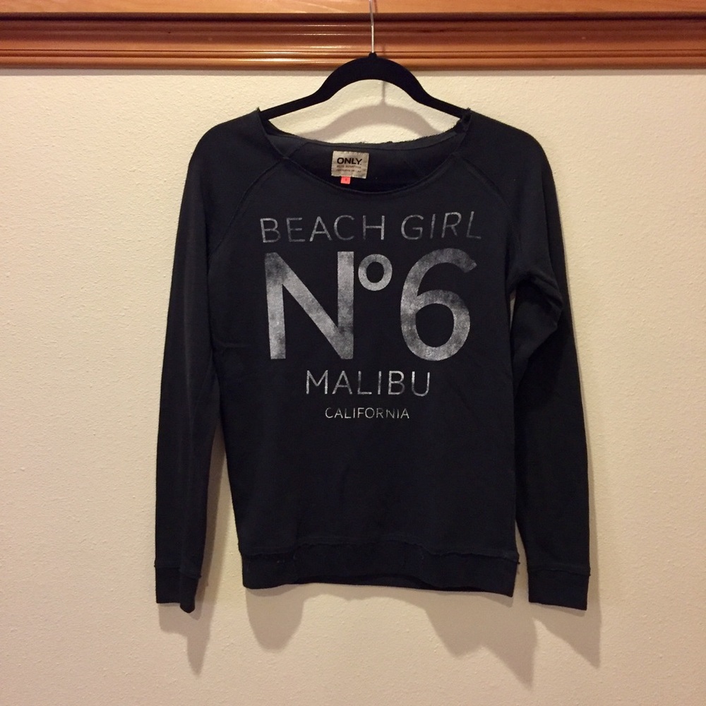 Black Long Sleeve Tee